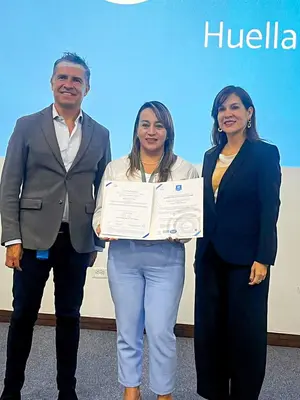 Gracias al trabajo de la mesa directiva, Diputados y diputadas, funcionarios y contratistas de apoyo a la gestión se logra tener la renovación del certificado en gestión de calidad